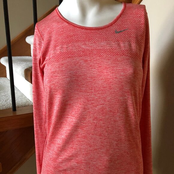 Nike Dri-Fit Long Sleeve Scoop Neck Athletic Activewear Top Orange Heather Sz S - Picture 1 of 4